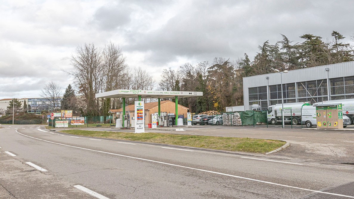 Station-service-Annonay-4B