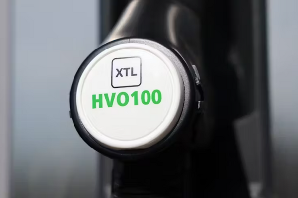 Brossier vous propose le nouveau carburant XTL HVO XTL-HVO, le nouveau carburant réduisant l'impact environnemental